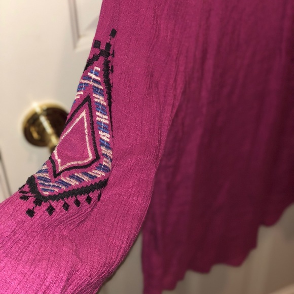 fuchsia long sleeve blouse - Picture 3 of 3